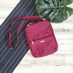 Baggallini| Crossbody Tablet Travel Bag Purse